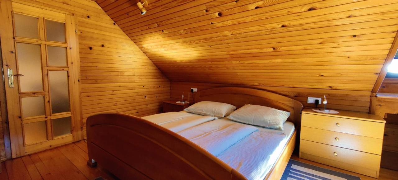 Guesthouse Pri Zalogarju Zelezniki Luaran gambar