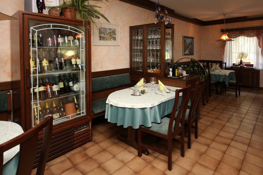 Guesthouse Pri Zalogarju Zelezniki Luaran gambar